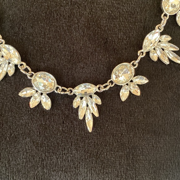 Jewelry - Picture 3 of 6